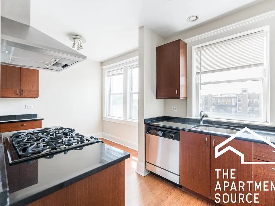 4007 W Nelson St #4005-3C