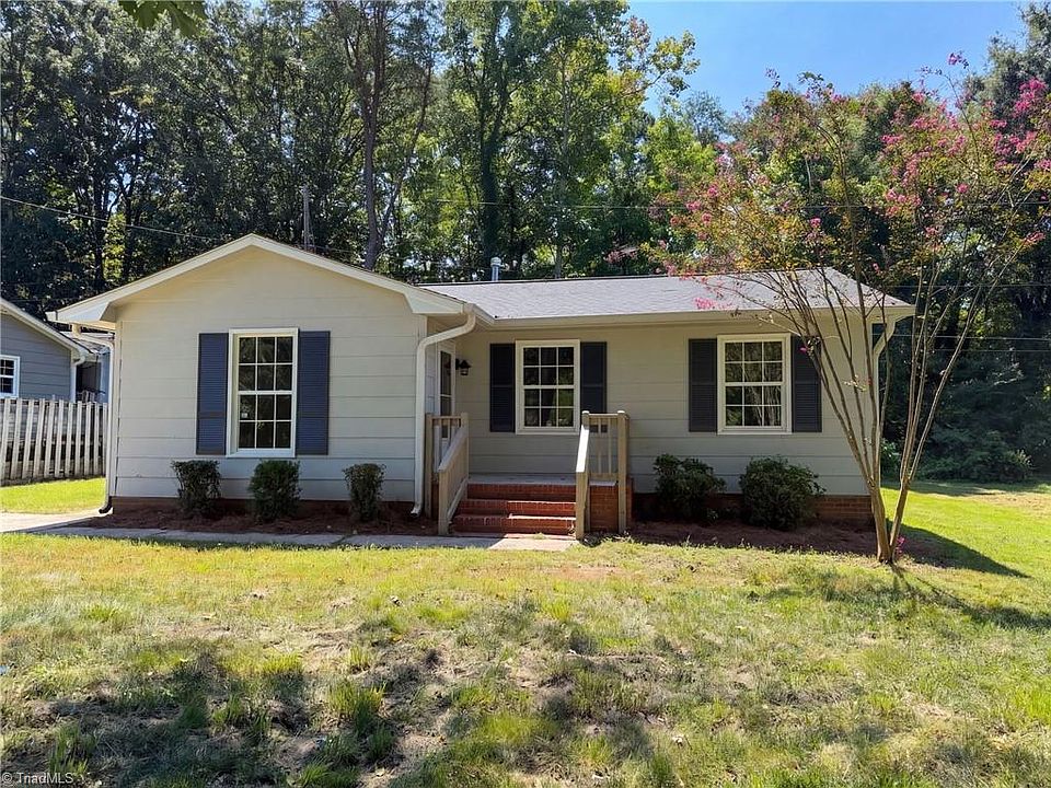 1st image of 4154 Edgeware Rd