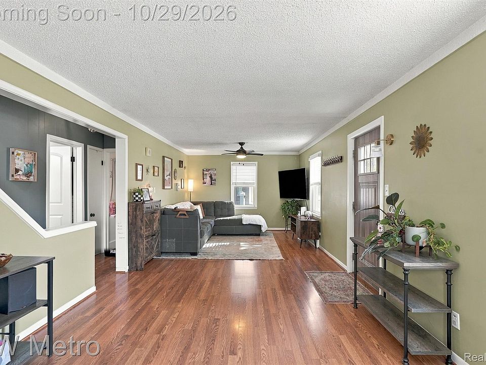 2471 Brickley St, photo 8