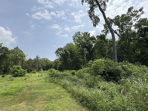 3rd image of 3033 Asbury Rd