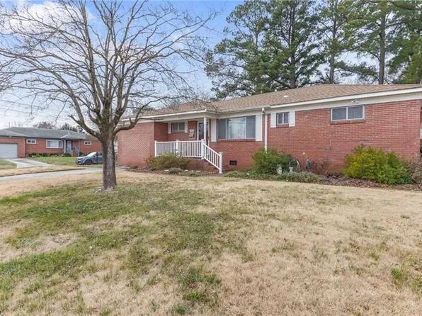 841 Clinton St, Virginia Beach, VA 23464