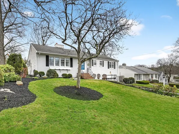 25 Magnolia Rd, Melrose, MA 02176