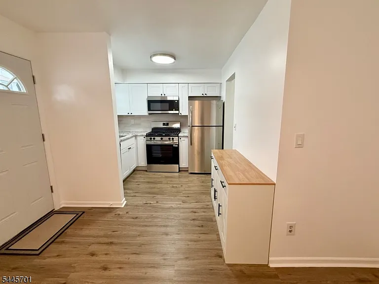 125 Riva Dr — Photo 3