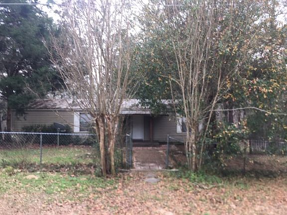 3rd image of 8495 Bay Cedar Dr