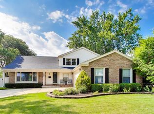 759 E Mill Valley Rd, Palatine, IL 60074
