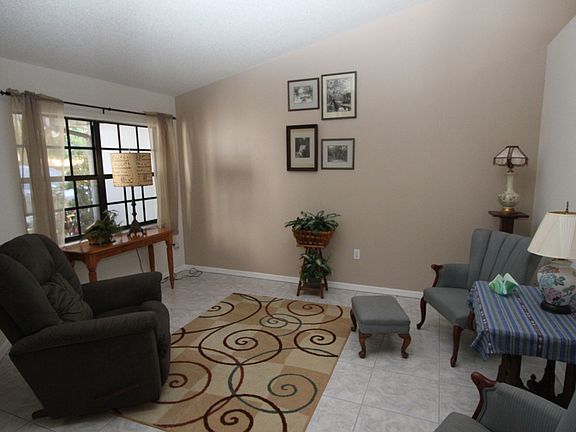 2nd image of 4013 Lake Haven Blvd