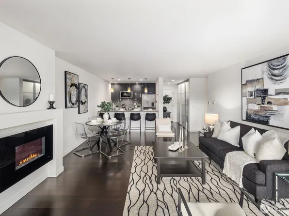 3905 4th Avenue NE #301, Seattle, WA 98105