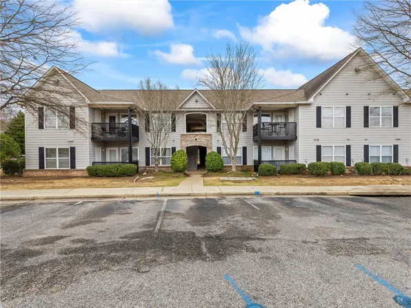 1385 S Donahue Dr APT 3203, Auburn, AL 36832