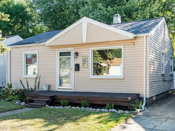 27050 Palmer Blvd, Madison Heights, MI 48071
