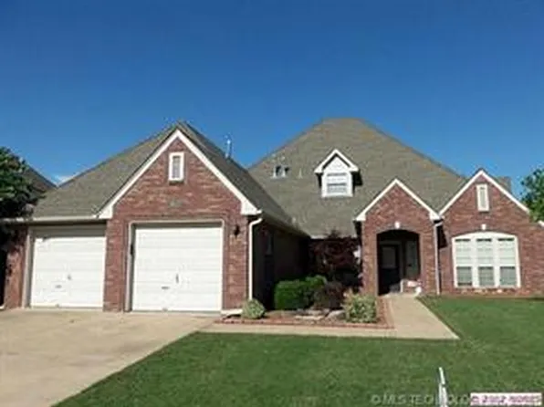 8922 N 137th Ave E, Owasso, OK 74055