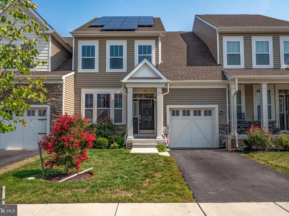 270 Stravinsky Ave, Middletown, DE 19709
