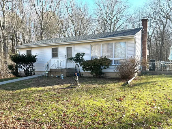 252 Camp Moween Road, Lebanon, CT 06249