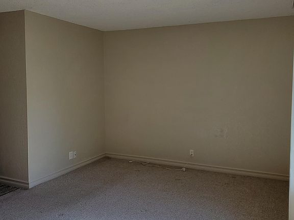 2nd image of 5240 Mare Rd
