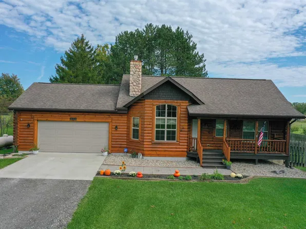 4300 Carrigan Rd, Fort Gratiot, MI 48059