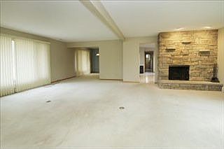 4th image of 5889 Manorwood Dr