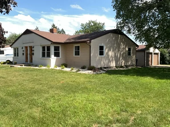 2045-2047 Ravine St, Janesville, WI 53548