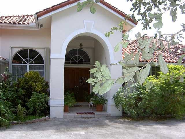 2nd image of 10030 NW 37th St