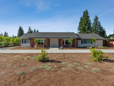 1545 W Calimyrna Ave, Fresno, CA, 93711