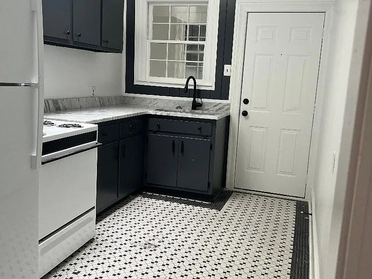 1014 N Monroe St #3 — Photo 4