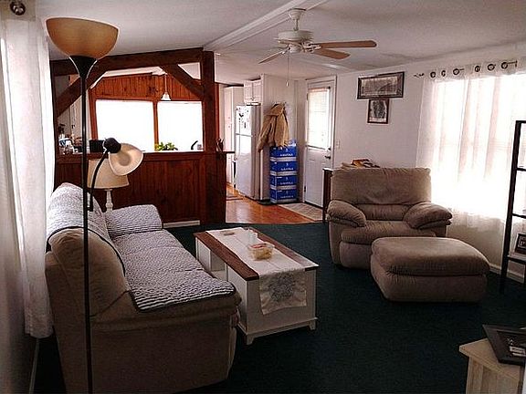 5th image of 4 Birch Ln
