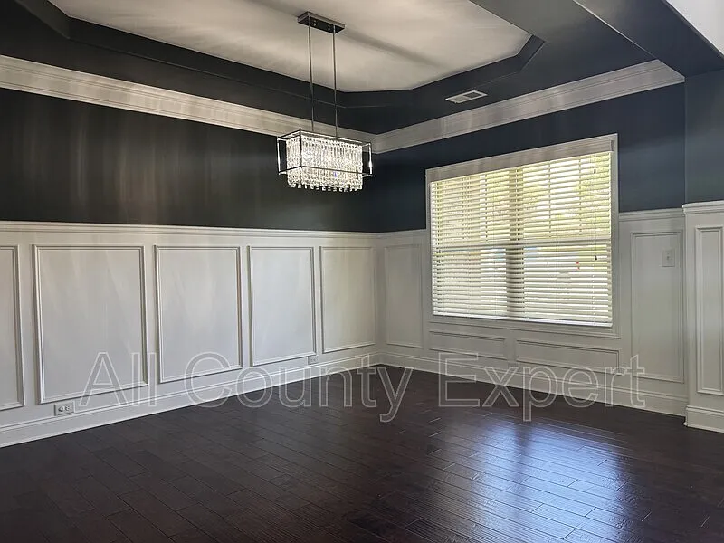 4 bed, 3.0 bath, 3378 sqft, $2,795 — Photo 3