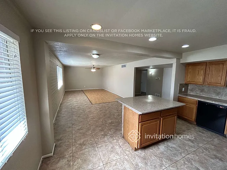 5625 W Pierson St — Photo 3