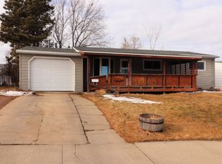 2121 Hoefer Ave, Rapid City, SD 57701