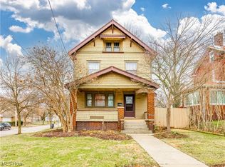 1095 Chalker St, Akron, OH 44310