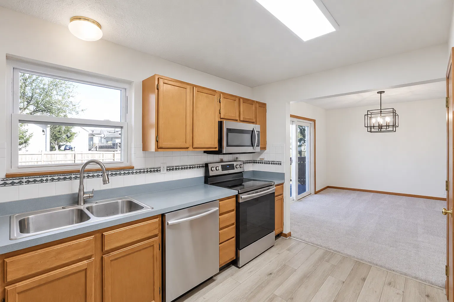 3170 Drake Ave — Photo 4