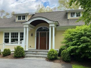 15 Ambler Dr, Bedford, NY 10506