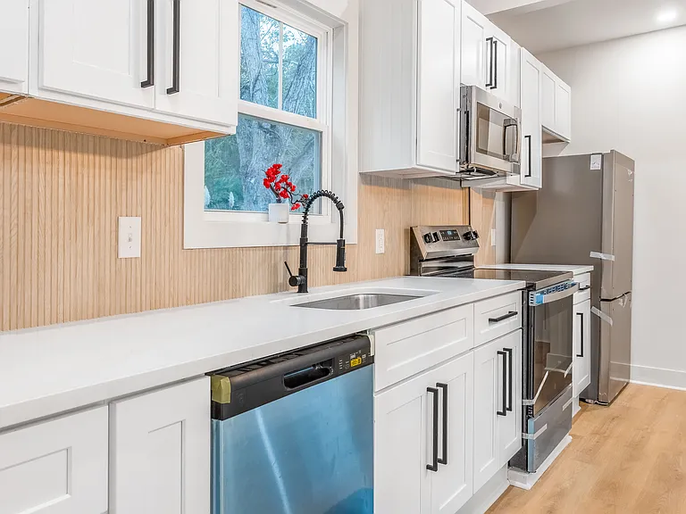 453 Folk Ave — Photo 26