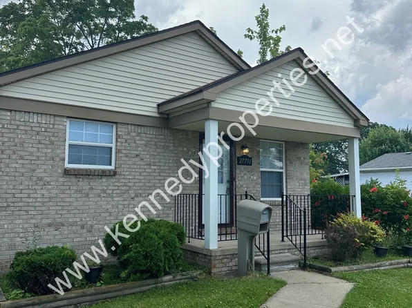 27751 Lasslett St, Roseville, MI 48066