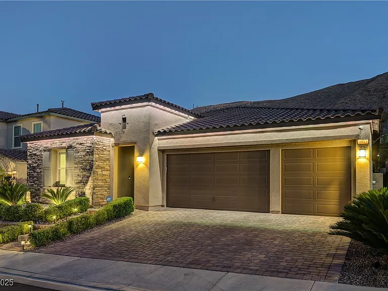 3943 Reyes Ave — Photo 85