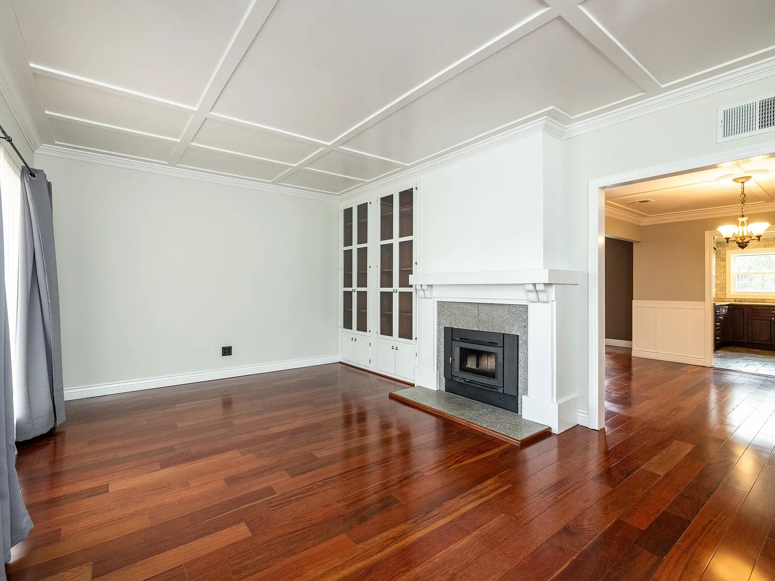 4 bed, 2740 sqft, $8,100 — Photo 4