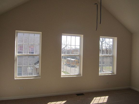 5th image of 3607 Warren Ave