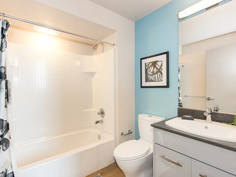Zephyr Apartments — Photo 106