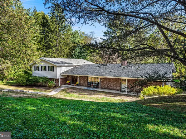 5 Buttonwood Way, Rose Valley, PA 19063