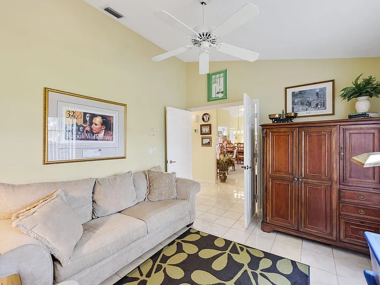 8423 Juddith Ave — Photo 14