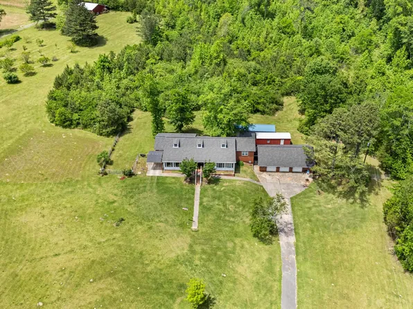 390 Chamblee Ln, Warrior, AL 35180