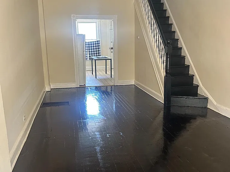 1759 Cliftview Ave — Photo 2