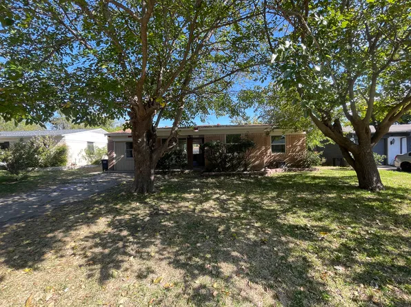 4838 Bedford Dr, Mesquite, TX 75150