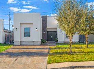 908 La Muralla St, Laredo, TX 78046