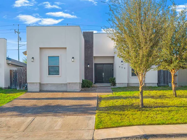 908 La Muralla St, Laredo, TX 78046