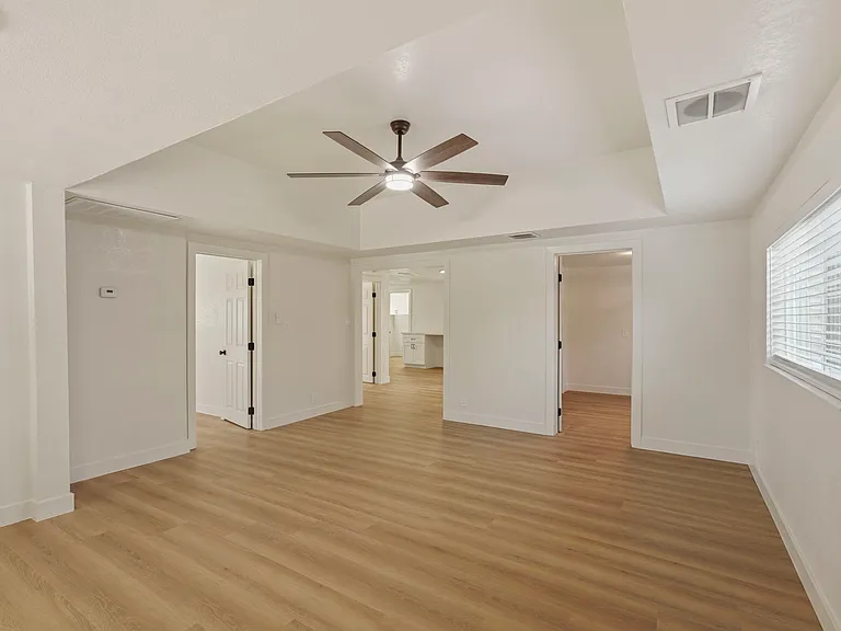 522 S Lincoln Way — Photo 16