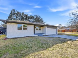 11004 Delford Cir, Dallas, TX 75228