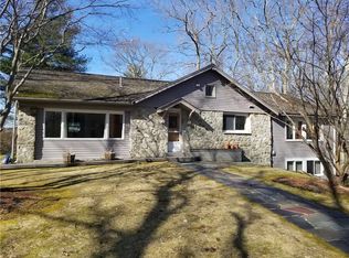 90 Ruff Stone Rd, Greenville, RI 02828