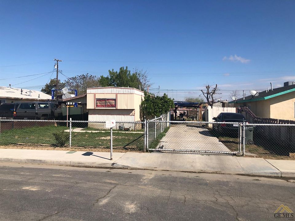 2nd image of 1822 Carver St