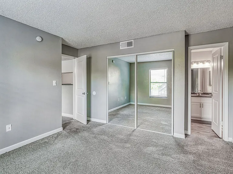 Tamarind Bay Apartments — Photo 14