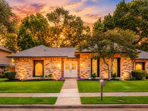 1005 Nottingham Dr, Carrollton, TX 75007