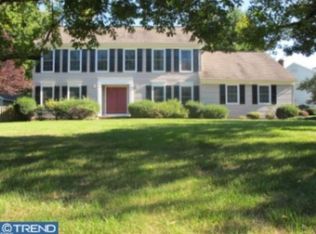 1 Stockton Dr, Cranbury, NJ 08512